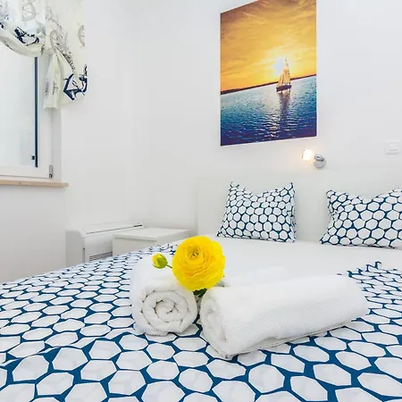 Miri Lily Privlaka (Zadar)