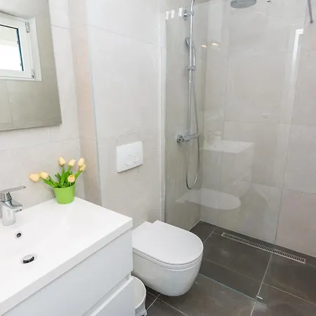 Miri Lily Privlaka (Zadar)