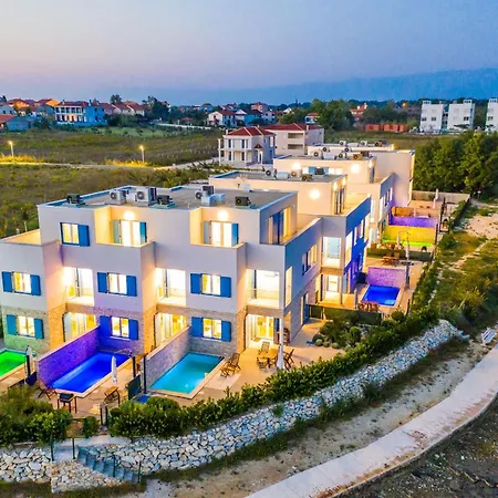 Miri Lily * Privlaka (Zadar)